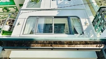 Đi nước ngoài định cư bán gấp nhà ở đường Ký Hoà, phường 11, quận 5, g