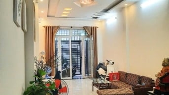 CHO THUÊ NNHÀ MT NGUYÊN CĂN. Dt : 4x20m. TRỆT 2 LẦU . 