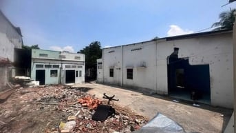 Cho thuê 450m mặt tiền hẻm rất sung và đông đúc đối diện khu cityland 