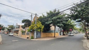 Chính chủ cho thuê nhà 1 trệt 1 lầu, hai mặt tiền