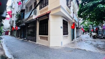 BÁN NHÀ QUAN HOA Ô TÔ TRÁNH,  LÔ GÓC, 85M2 × 4 TẦNG, MT 8M, 28 TỶ