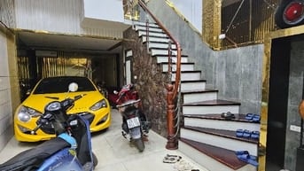 Gia đình cần bán nhà 99 Nguyễn Chí Thanh 40m2 x 6 t mới đẹp 17 tỷ