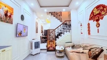 Nhà Trần Quý Q11, 70m², sổ sẵn, hẻm xe hơi 5m, giá chỉ 2,48 tỷ