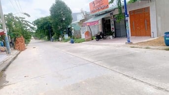 bán gấp lô đất đường thông chợ mỹ phuóc thông chợ