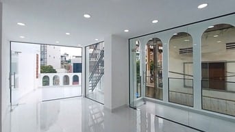 Bán nhà 2 mặt tiền Lê Văn Sỹ, khu kinh doanh sầm uất, 3x12m đất, 4 lâu
