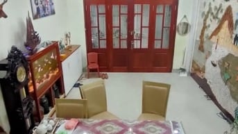 Căn góc, Nở hậu 15m ra phố Khúc Thừa Dụ Dụ 64m2 giá 13.5 tỷ