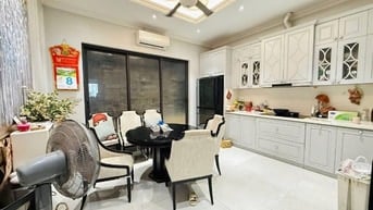 CHÍNH CHỦ BÁN NHÀ ĐƯỜNG NGUYỄN TRÃI, QUẬN 5 ngay Khu CHỢ SẦM UẤT, HXH