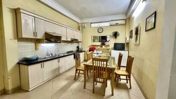 Cho thuê nhà 4 tầng ngõ 68 Cầu giấy