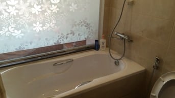 Cho thuê căn hộ mặt phố Huế, gần hồ Hoàn Kiếm