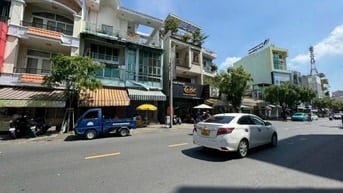 Bán nhà HXH 8m Đường C12-Cộng hoà p13 Q. Tân Bình 5 x 23 giá : 16 tỷ