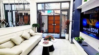 SIÊU PHẨM! 9.2TỶ HỘ KHẨU ĐỘI CẤN 42M2*5T,FULL NỘI THẤT,NHÀ MỚI,Ở NGAY.