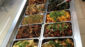Tìm đầu bệp hoặc phụ bếp cho cơm văn phòng