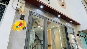 BÁN GẤP NHÀ SÁT MT CHỢ TỈNH LỘ 10_1 LẦU. GIÁ 2TỶ. ĐÃ CÓ GIẤY TỜ ĐẦY ĐỦ