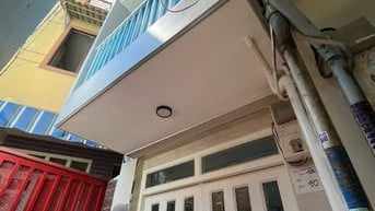 nhà ( Mới xây) Hẻm rộng 330/Âu Dương Lân P3 Q8. 2tỷ380.2lầu