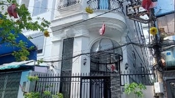 Bán gấp gía 8.9 tỷ, Hẻm công chức. Quận 10, 70m2