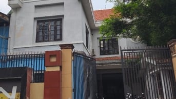 Cho thuê biệt thự đường xe công chợ cầu quận 12