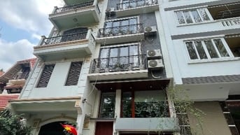 Trung Kinh- Cầu Giấy- 5 Tầng- 2 ô tô đỗ trong nhà