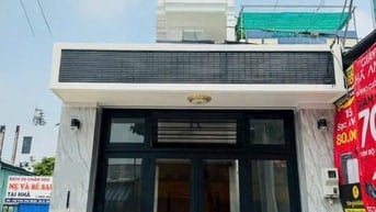 Bán nhà mặt tiền đường Trần Văn Mười, Hóc Môn, 2 lầu, sổ hồng riêng