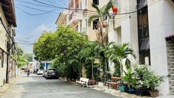 BÁN NHÀ CĂN GÓC HẺM 750 KHU VIP QUẬN PHÚ NHUẬN 