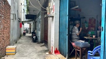 Nhà hẻm 128/4// Nguyễn Sơn, Tân Phú, 4x8m, trệt gác giá 2.98 tỷ