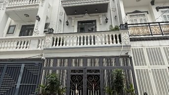 Nhà chính chủ 4 PN 5WC DT 4,6m x 8,75m TRUNG TÂM NHÀ BÈ HẺM 1979
