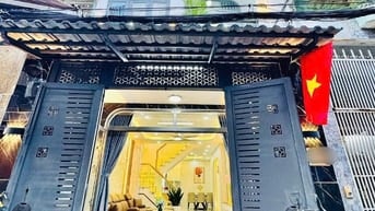 Chủ định cư nước ngoài bán gấp nhà 3 tầng – chỉ tiếp khách thiện chí