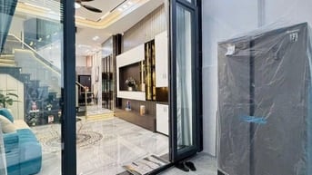 NHÀ ĐẸP NGAY TRUNG TÂM|chính chủ mua bán làm việc trực tiếp với chủ