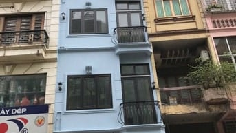 Cho thuê nhà 2 mặt phố, mặt trước 123R Thuỵ Khuê, mặt sau phố Đồng Cổ,