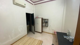 Phòng có ban công, Cầu Giấy, đủ đồ, 2,4tr