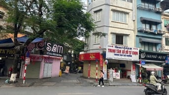 Bán nhà 2 mặt tiền phố Tạ Quang Bửu, Hai Bà Trưng, DT 40m2, 4 tầng tum