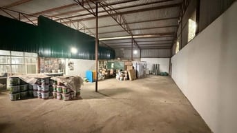 Cho thuê kho ngay cầu Thanh Trì: 270m2, giá 22tr