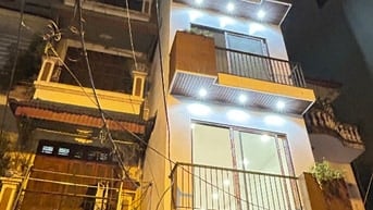 Nhà chính chủ 100% mặt phố Hoa Bằng có hè , xây mới 2025 ô tô 2 chiều 
