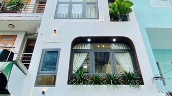 Bán nhà tặng nội thất Nguyễn Trãi P14 Q5 giá 3tỷ120tr DT 62.5m2