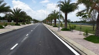 Cần bán đất nền mặt tiền đường, Quận 9 - Full thổ cư, giá 30 triệu/m2