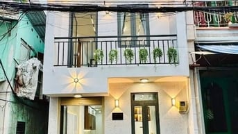SIÊU PHẨM GIÁP QUẬN 1 – LÊ VĂN DUYỆT, P1, BÌNH THẠNH - Nhà Đẹp 3 Tầng 