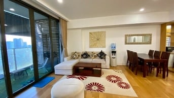 Nhà em cho thuê căn hộ 150m2, 3PN full toà M5 Nguyễn Chí Thanh giá 18t