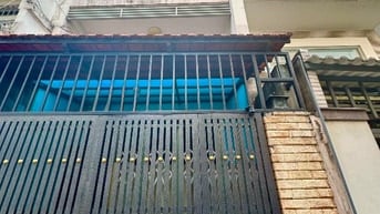 Bán nhà HXH Lê Văn Sỹ Phú Nhuận 55m2 (4x14m) 5 tầng 5PN chỉ 8 tỷ x tl