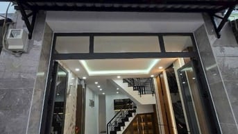 Nhà 3,5x10m ,nhà mới đẹp 1 lầu 2 pn 2 toilét Âu Dương Lân P3Q8