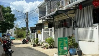 Bán nhà-DT64m2-2tầng-3PN-3WC-HÒN XỆN-GẦN BIỂN-Nha Trang-chỉ 3ty4.