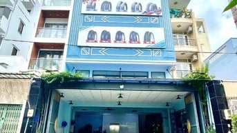 Siêu Hót—> Bán Căn Nhà Mặt Tiền Cao Đạt Quận 5 DT: 9x15m 7 Tầng 