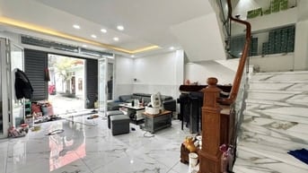 Ô tô ngủ trong nhà - Nguyễn Văn Đậu, Bình Thạnh – 5 tầng mới - 8.3 