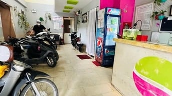NHÀ 84M - XÂY 5 TẦNG - KHU ĂN UỐNG VẠN KIẾP - PHAN XÍCH LONG