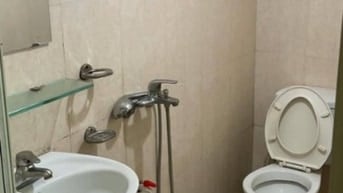 nhượng lại phòng ccmn khép kín có ban công