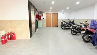 CHDV 5 TẦNG 136m2(7X20)13p.hòng DÒNG TIỀN 90tr/tháng Hẻm Xe Hơi NPCHU