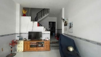 Nhà nở hậu 3.7x15m, 2 tầng HXH Âu Dương Lân, Q8 - thế đất sinh lộc