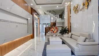 Bán Nhà SHR (Hỗ Trợ Bank 80%) Cách Chợ Bình Thành 300m, DT 4x15m, 2Lầu
