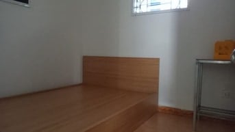 Cho thuê phòng trọ phú diễn . Dt. 15 m2  đủ tiện nghi. 2,5 tr/ 1 thang