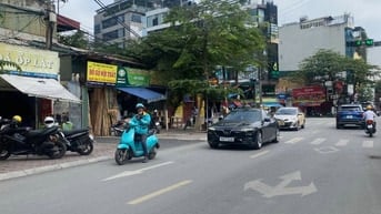 CỰC HOT! Trung tâm Cầu Giấy 40m 5 tầng 4m mặt tiền. Giá 7.5 tỷ