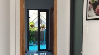 NHÀ 80M - 2 TẦNG - HXH - KHU VẠN KIẾP ĂN UỐNG XUYÊN ĐÊM - KẾ Q1.