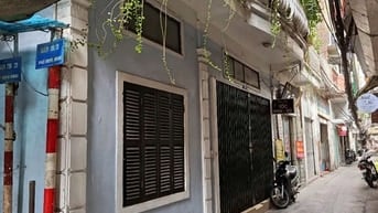 Bán nhà trong ngõ phố Minh Khai, DT 28 m2 x3 tầng, 2 mặt ngõ